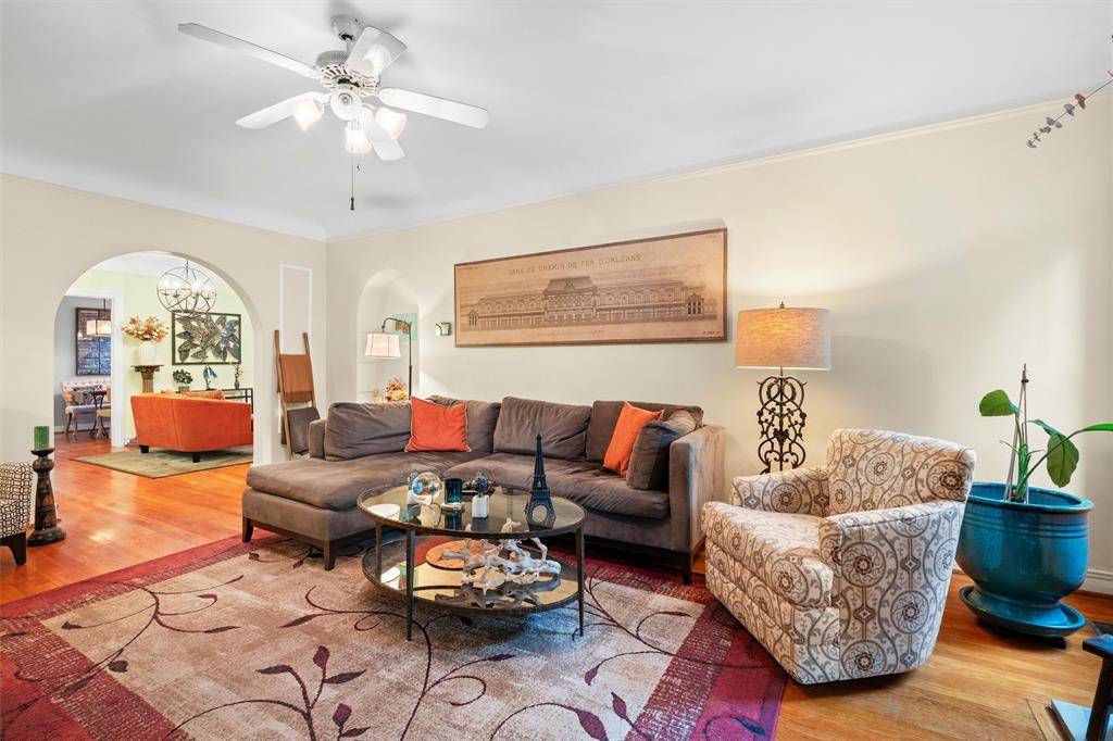 Dallas, TX 75219,4204 Prescott Avenue