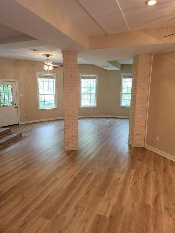 Desoto, TX 75115,1820 W Pleasant Run Road