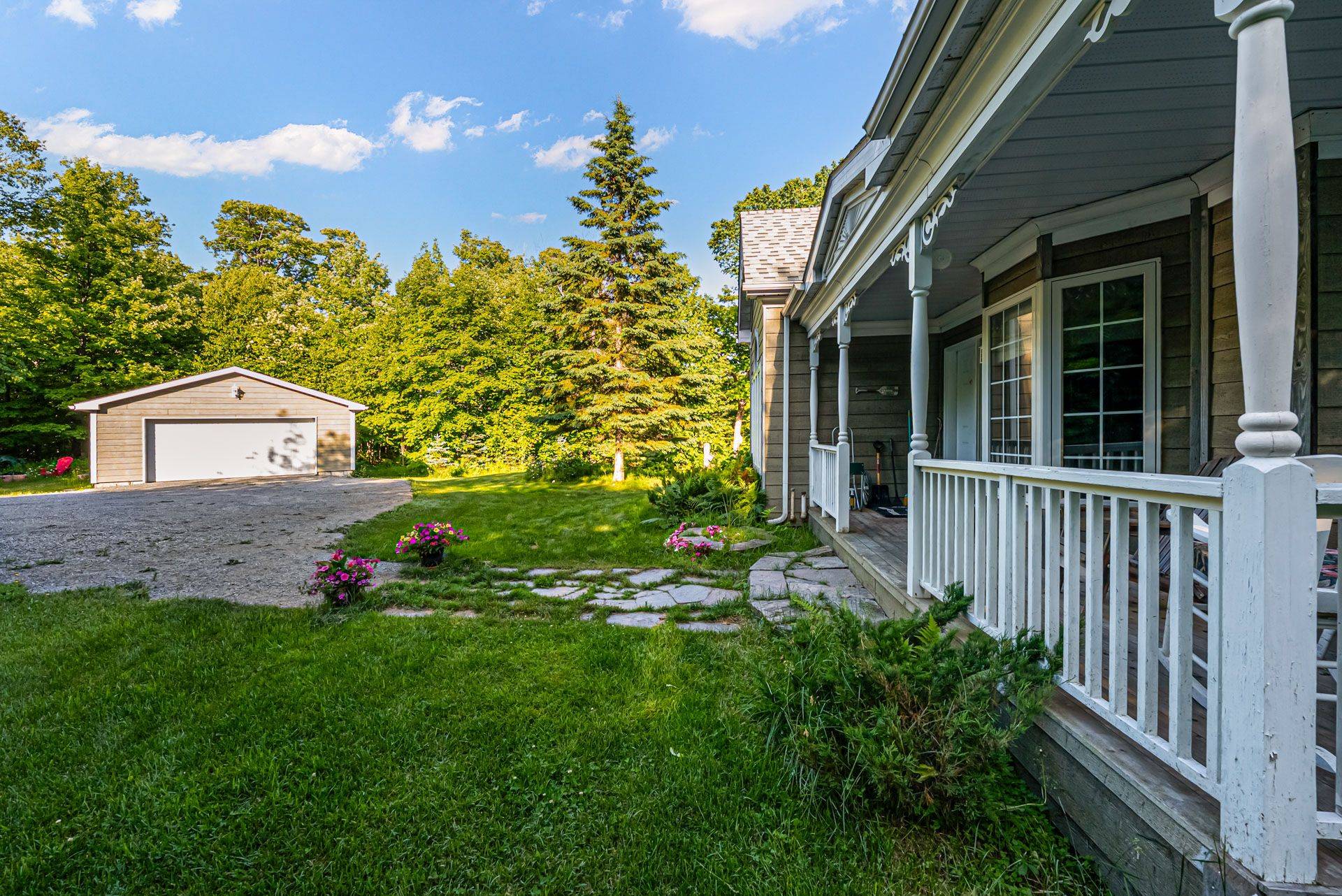 Mckellar, ON P2A 0B4,37 Lizzies LN