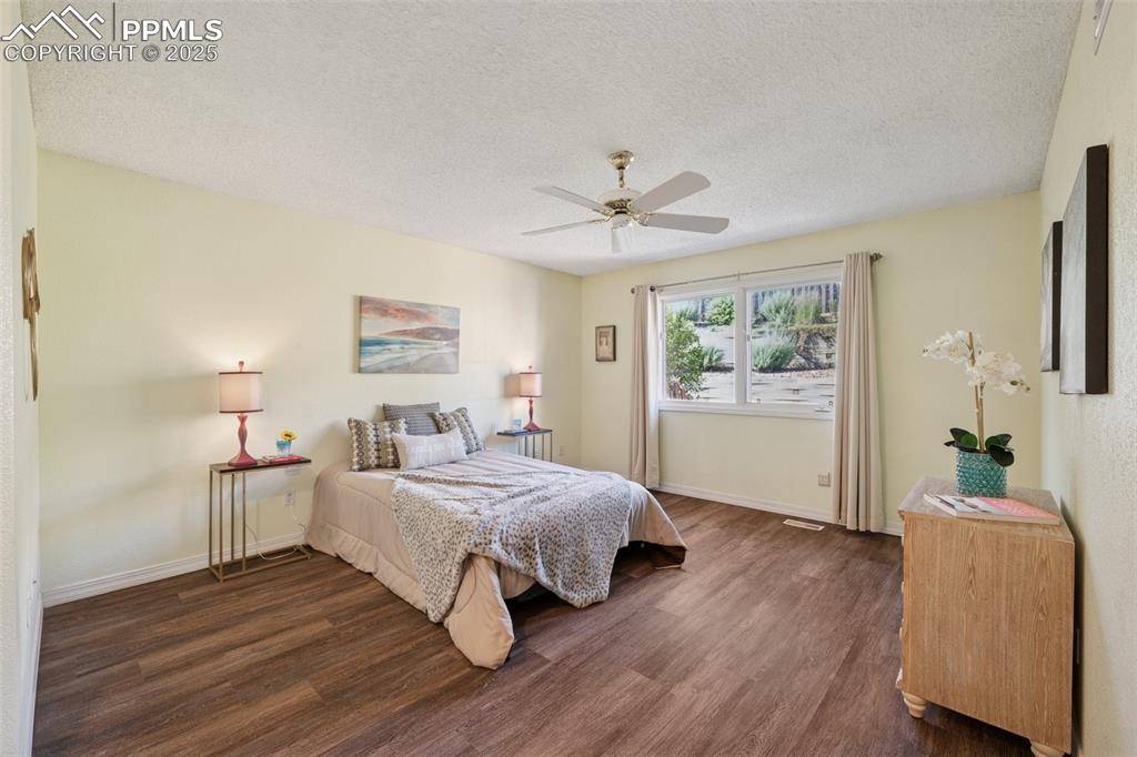 Colorado Springs, CO 80907,1215 Glen Haven PT