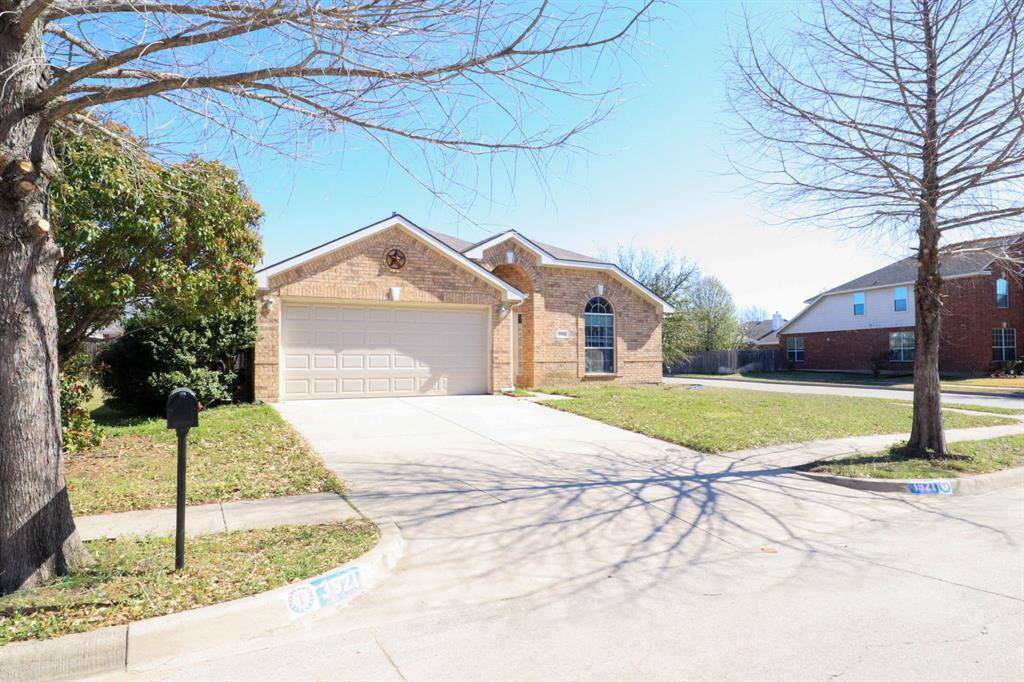 Fort Worth, TX 76244,3921 Summerhill Lane