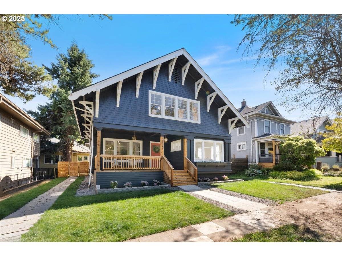 Portland, OR 97232,2524 NE HALSEY ST