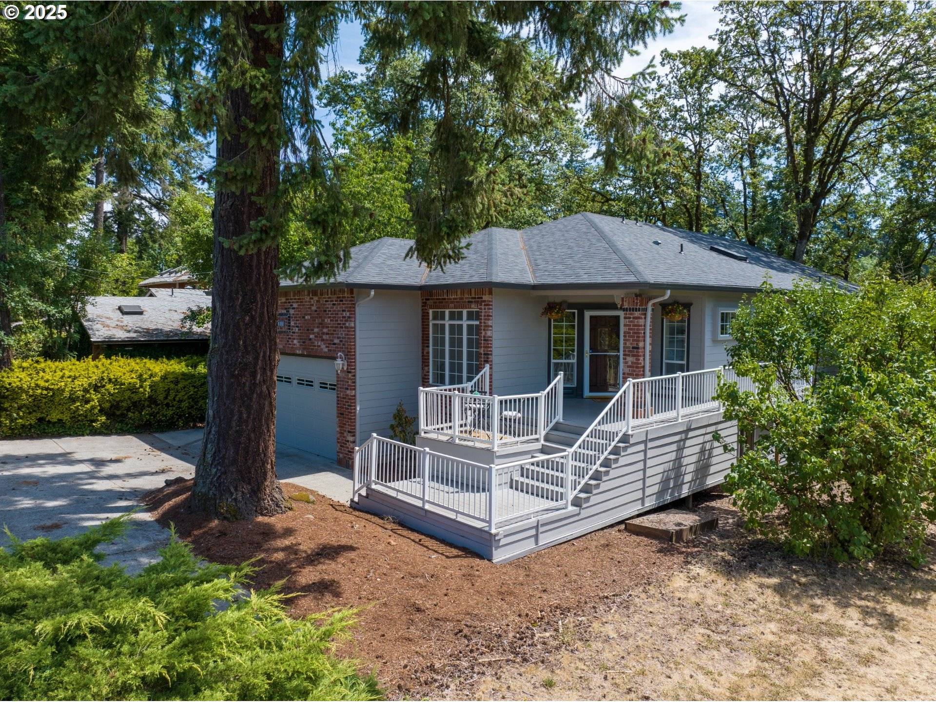 Washougal, WA 98671,690 N SHEPHERD RD