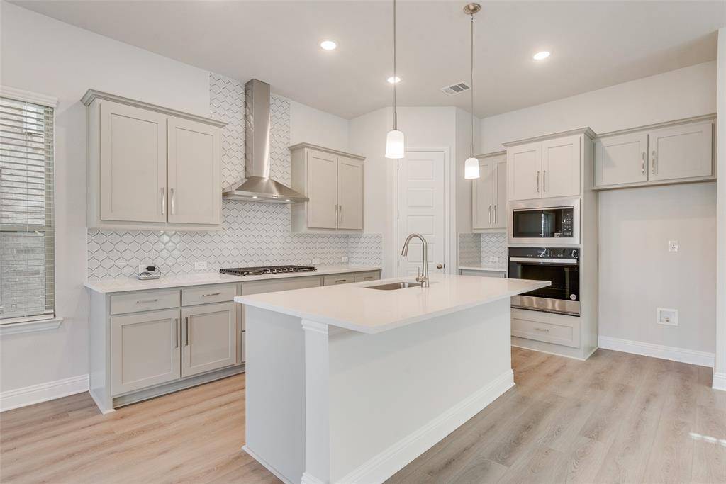 Rowlett, TX 75088,7121 Daytona Mews