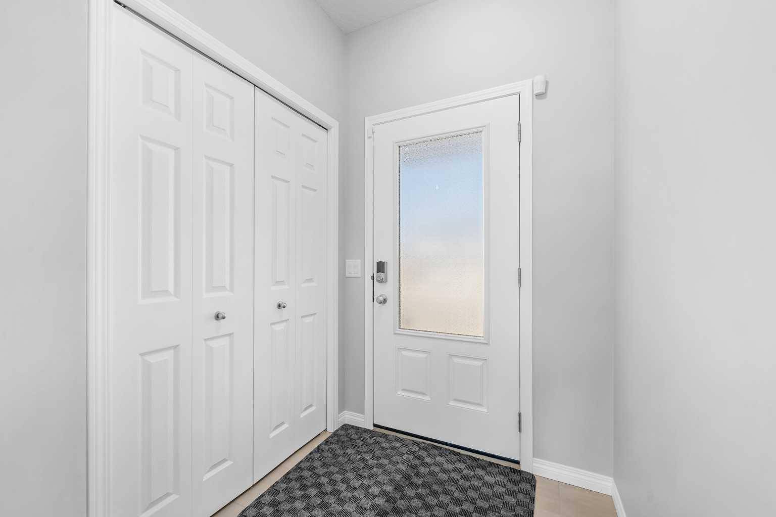 Calgary, AB T3P 1L1,126 Carringvue PARK NW