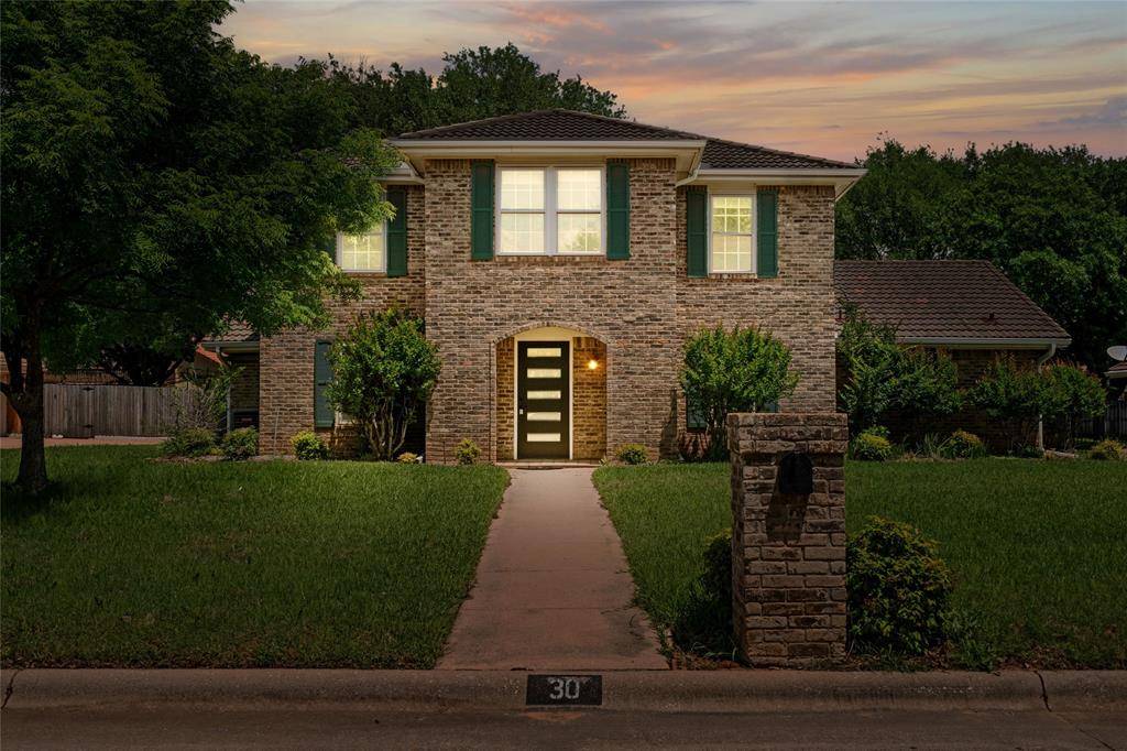 Trophy Club, TX 76262,30 Crestwood Drive