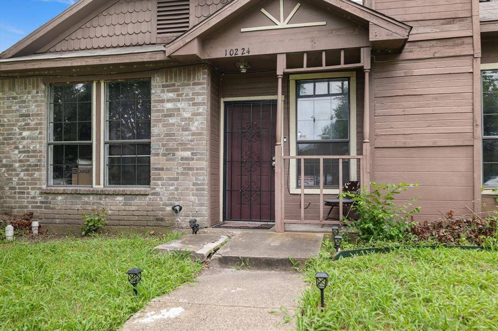 Dallas, TX 75227,10224 Woodleaf Drive