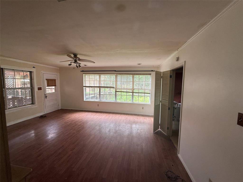 Pittsburg, TX 75686,437 Jefferson Street