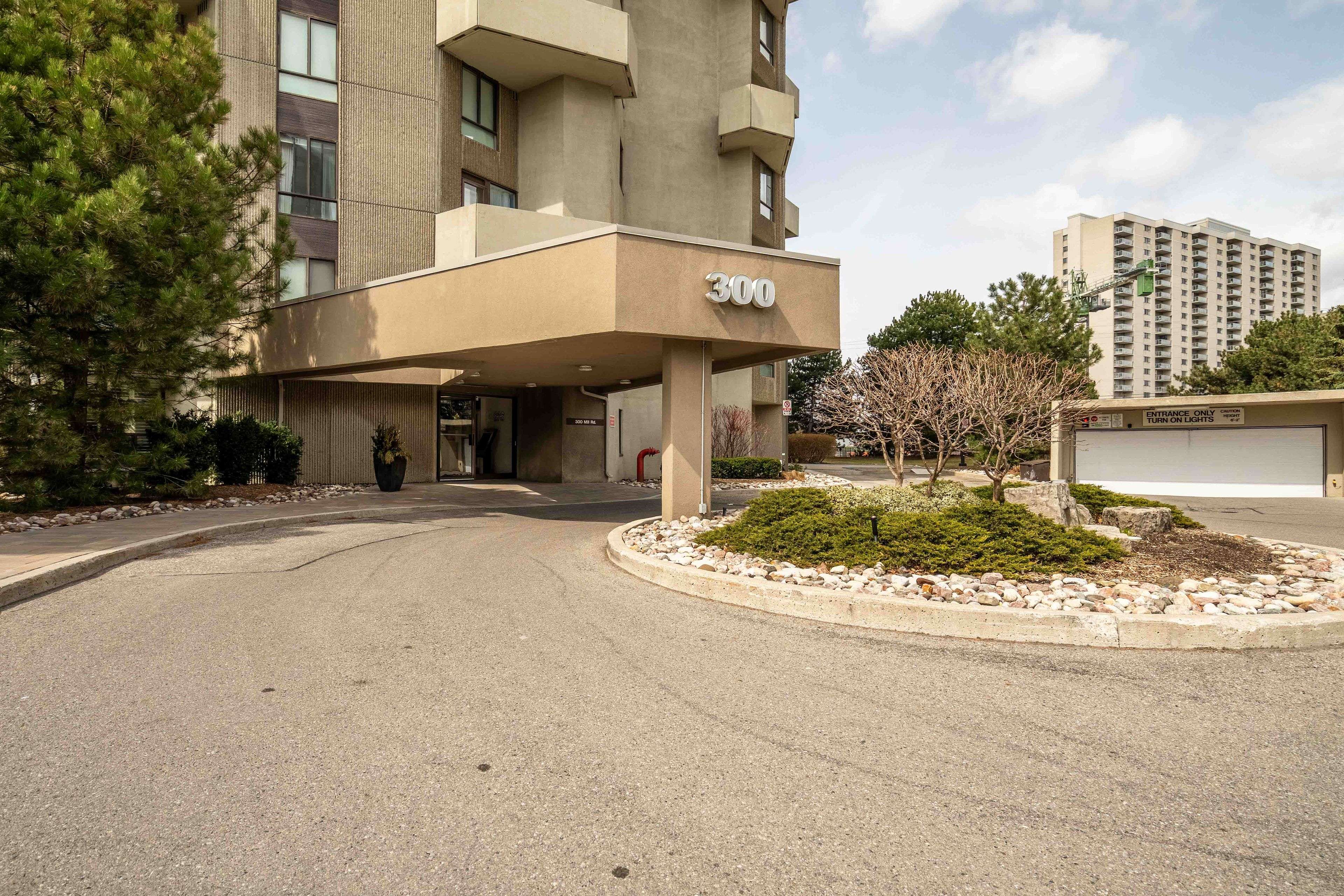 Toronto W08, ON M9C 4W7,300 Mill RD #C34
