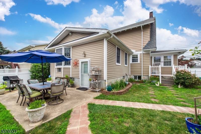 Totowa Boro, NJ 07512,457 Totowa Rd
