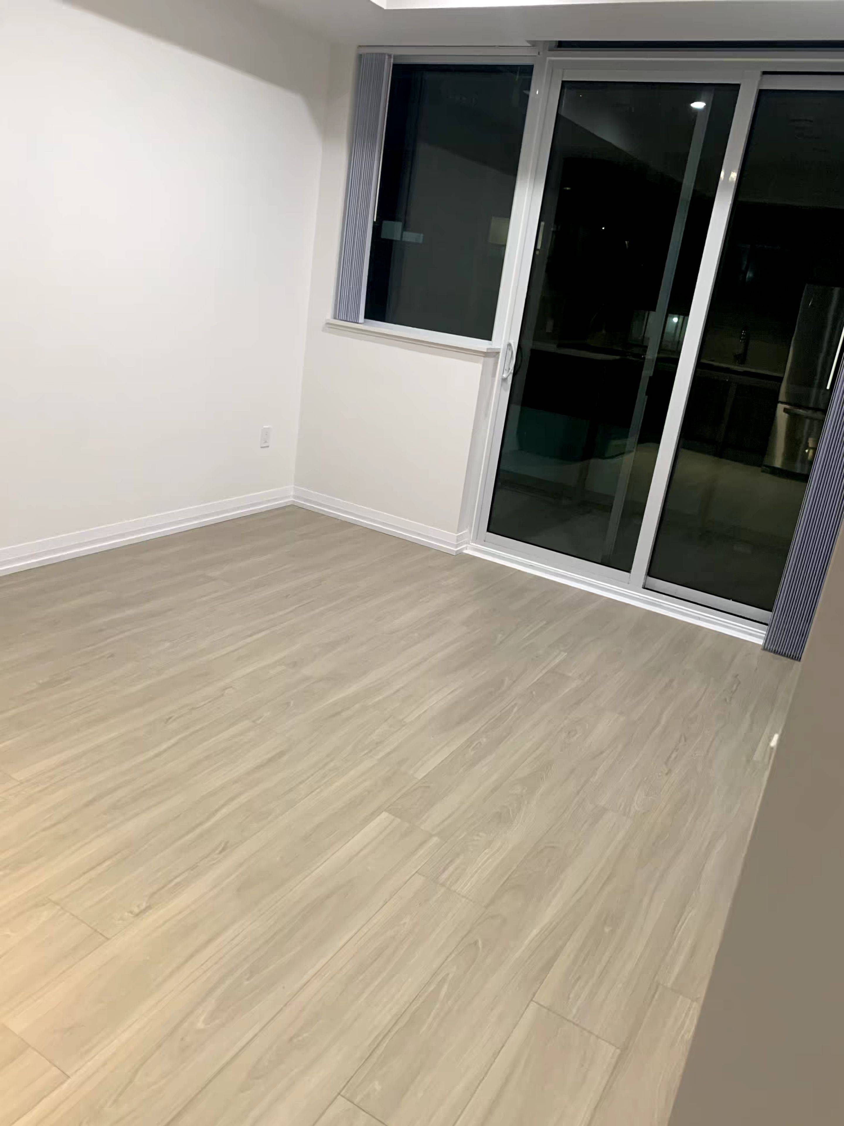 Toronto C10, ON M4S 3A4,50 Dunfield AVE #515