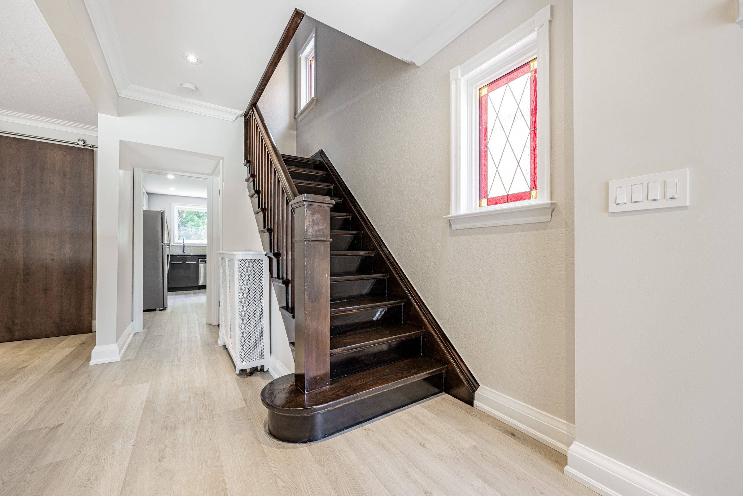 Toronto C03, ON M5P 3K7,1836 Bathurst ST