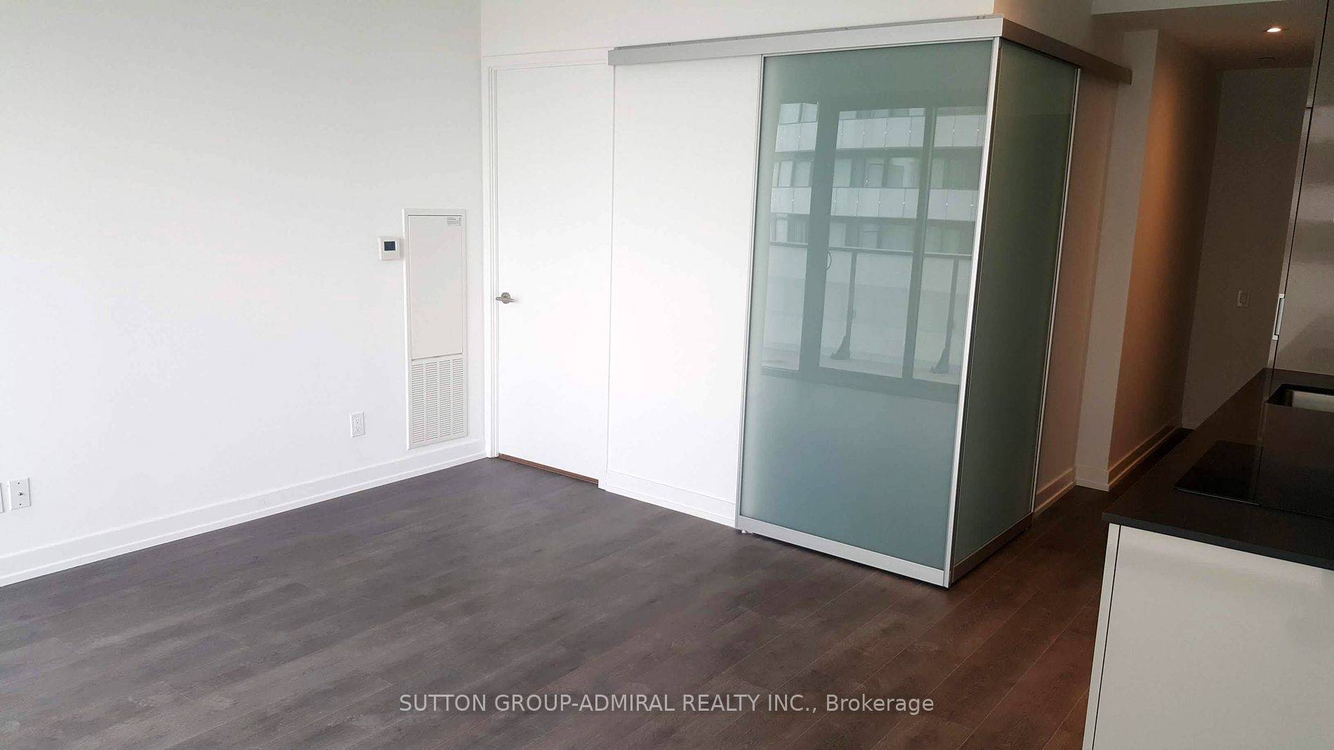 Toronto C10, ON M4P 0C8,161 Roehampton AVE #3505