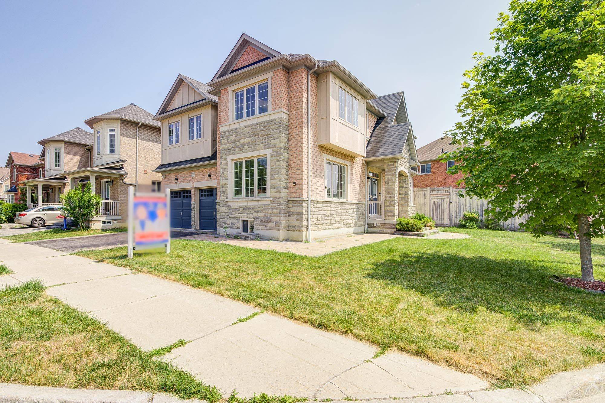 Whitchurch-stouffville, ON L4A 0Z4,203 Richard Underhill AVE