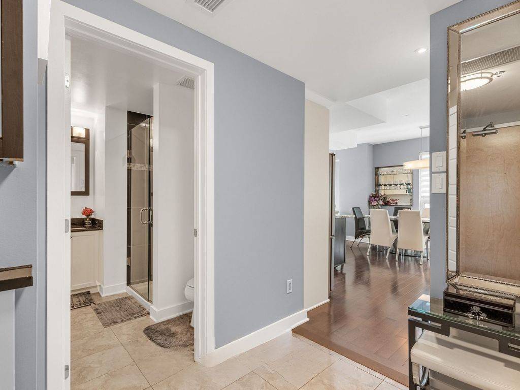 West Centre Town, ON K1R 0A8,300A Lett ST #501