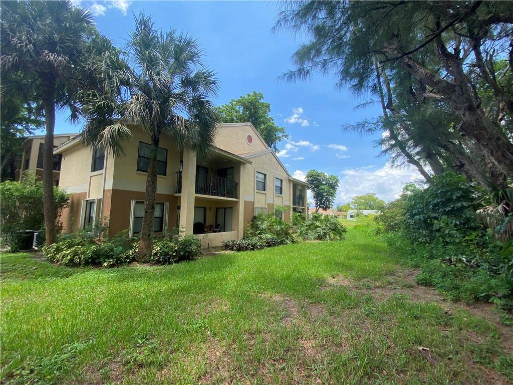 Sunrise, FL 33322,9999 Summerbreeze Dr #1109