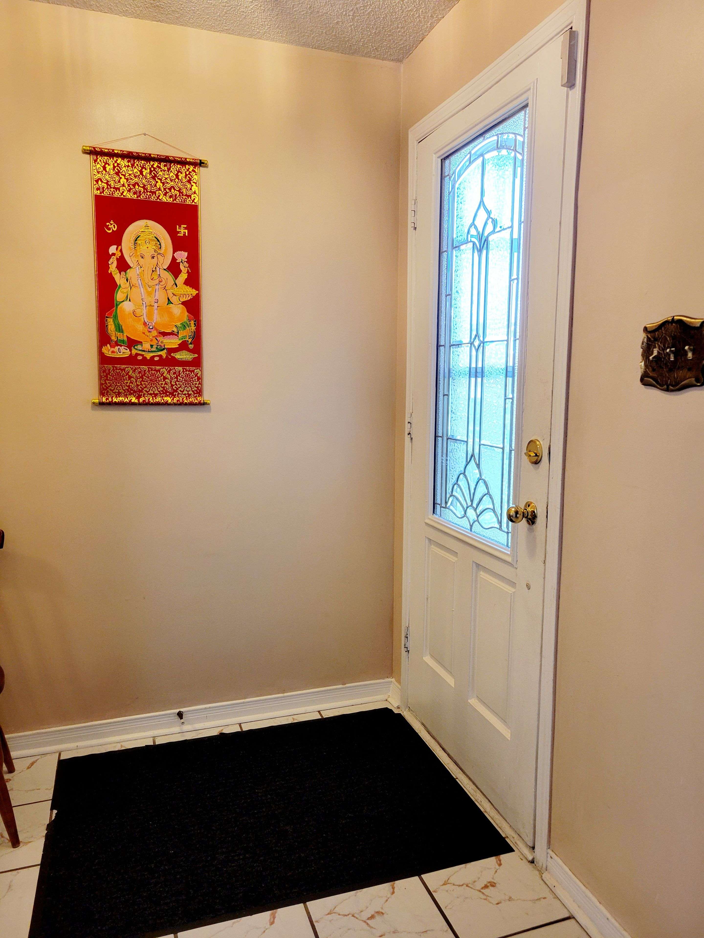 Brampton, ON L6Y 3V9,21 Tulip DR