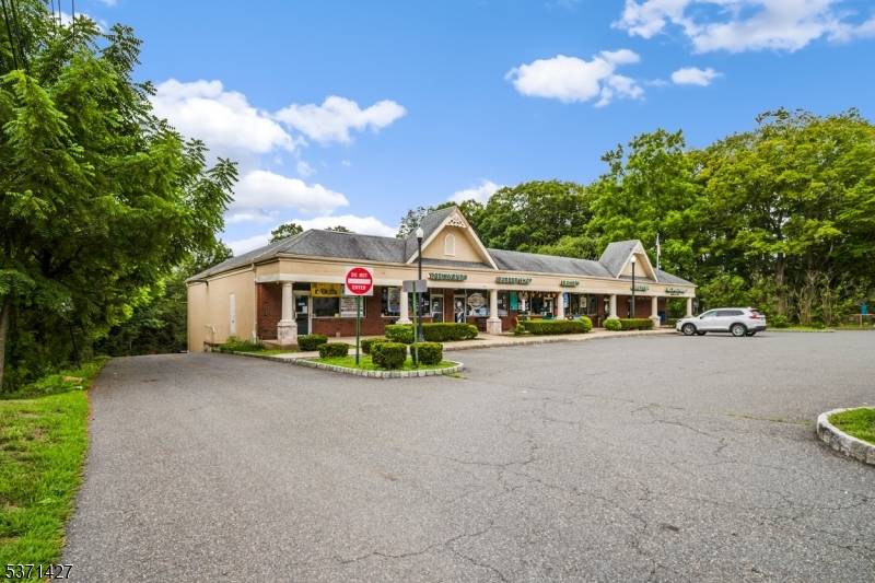 Randolph Twp., NJ 07869,389 Dover Chester Rd