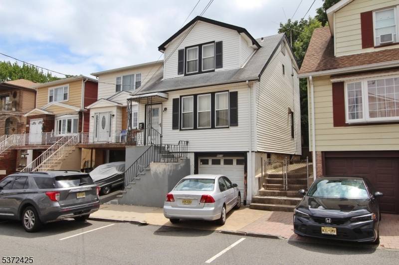 North Bergen Twp., NJ 07047,8610 Columbia Ave