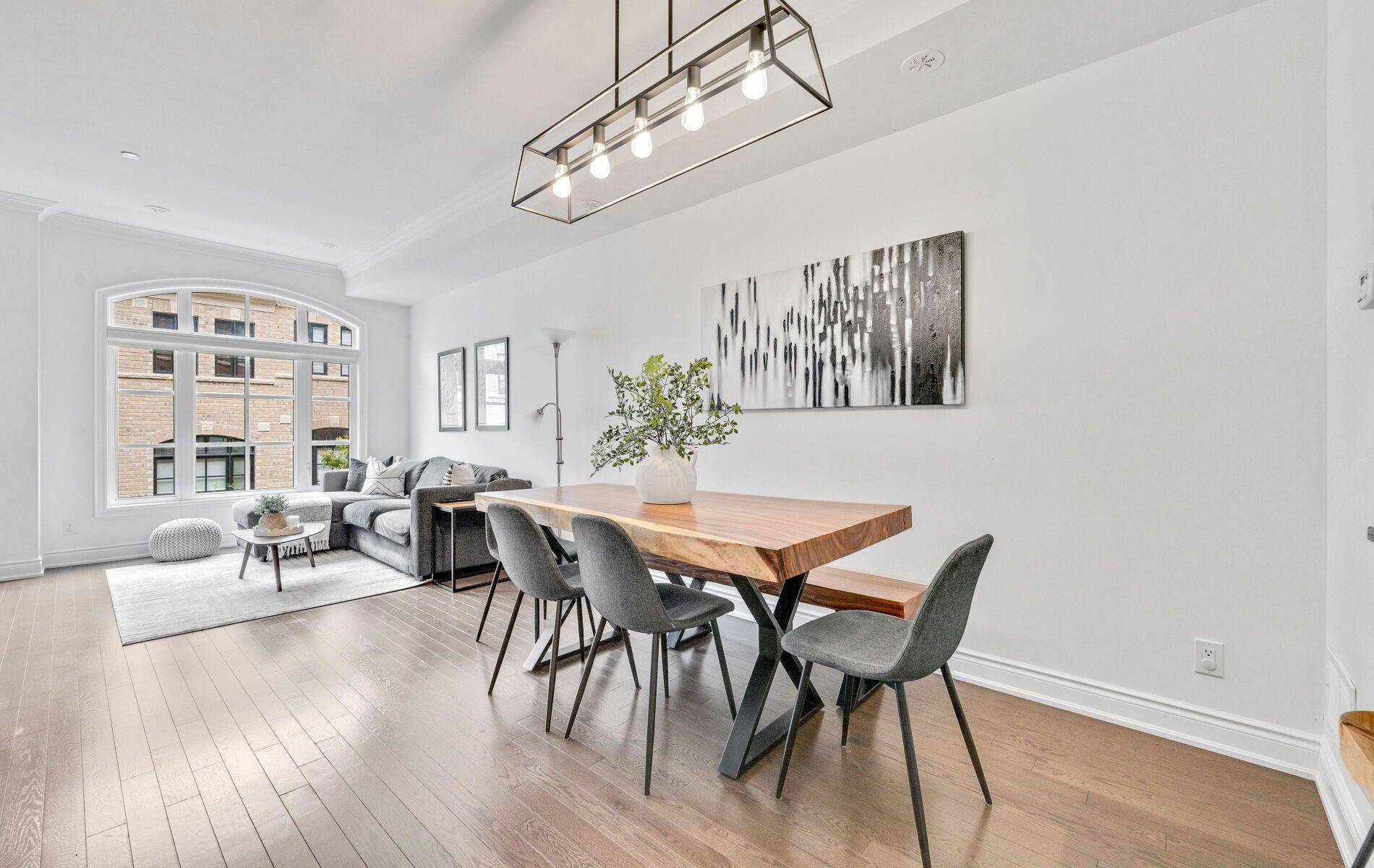 Toronto W06, ON M8W 0B7,79 Elder AVE #36