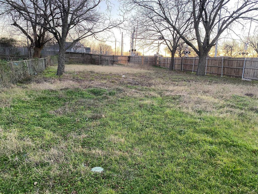 Dallas, TX 75227,7002 Red Bud Drive