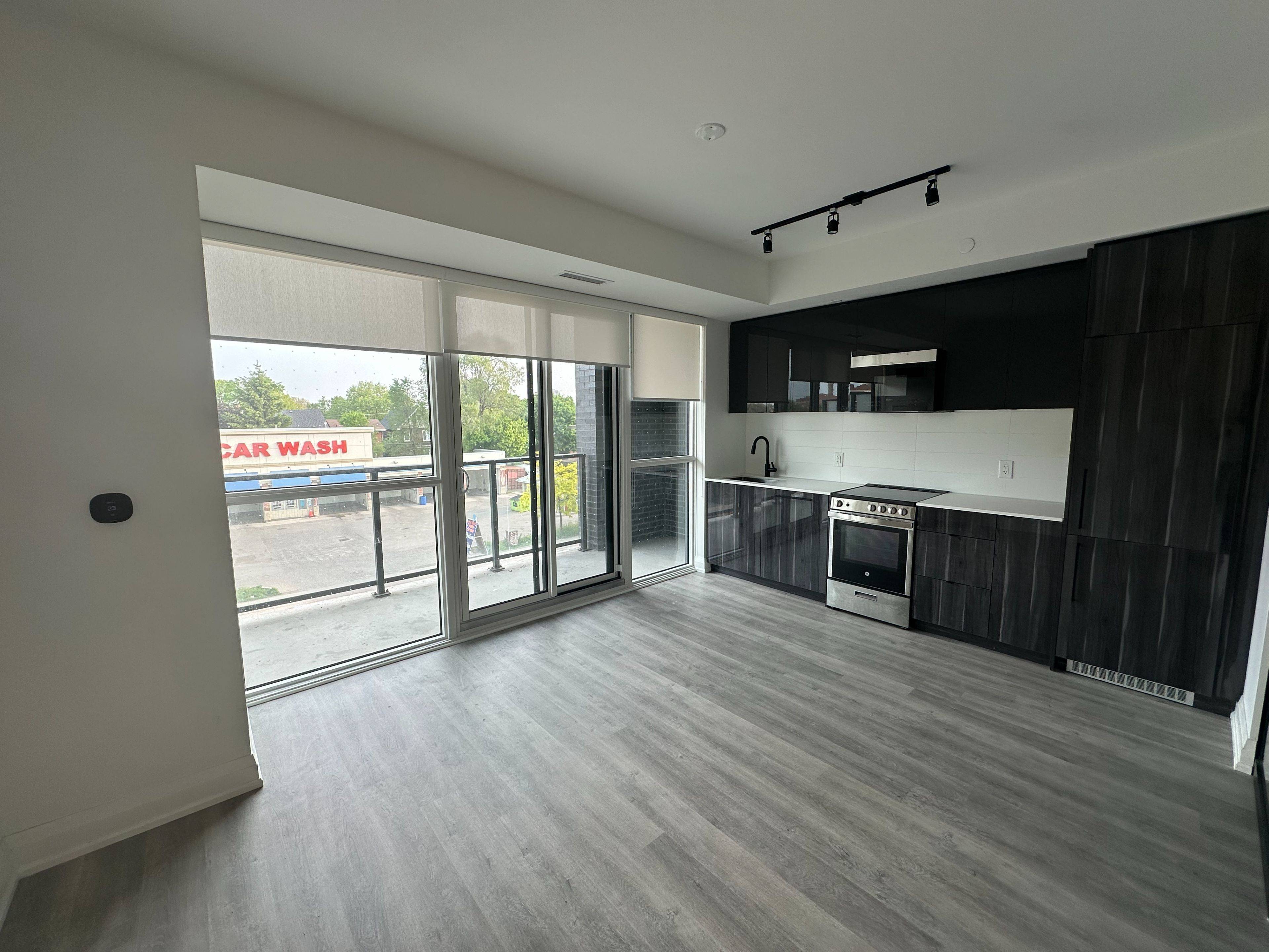 Toronto E02, ON M4C 0B1,2369 Danforth AVE #308