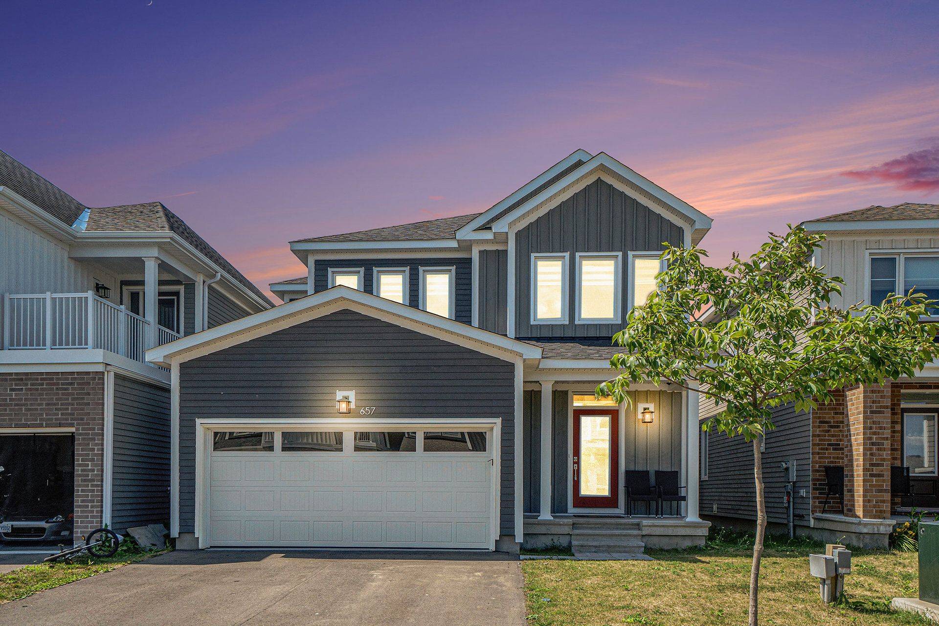 Stittsville - Munster - Richmond, ON K0A 2Z0,657 Terrier CIR