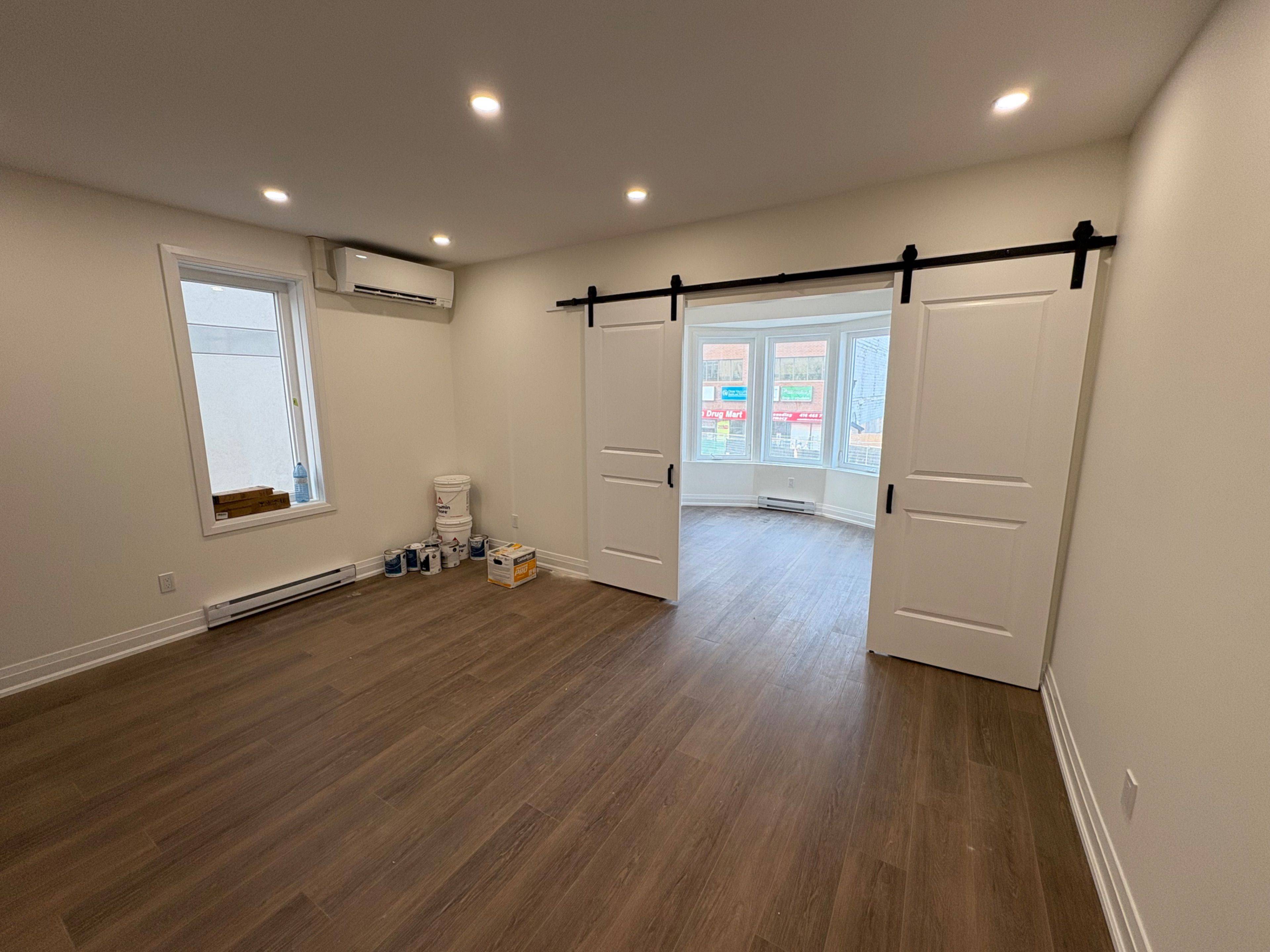 Toronto E01, ON M4J 1L2,673 Danforth AVE #2B