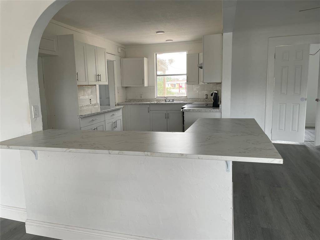 Belle Glade, FL 33430,554 SE 1st St