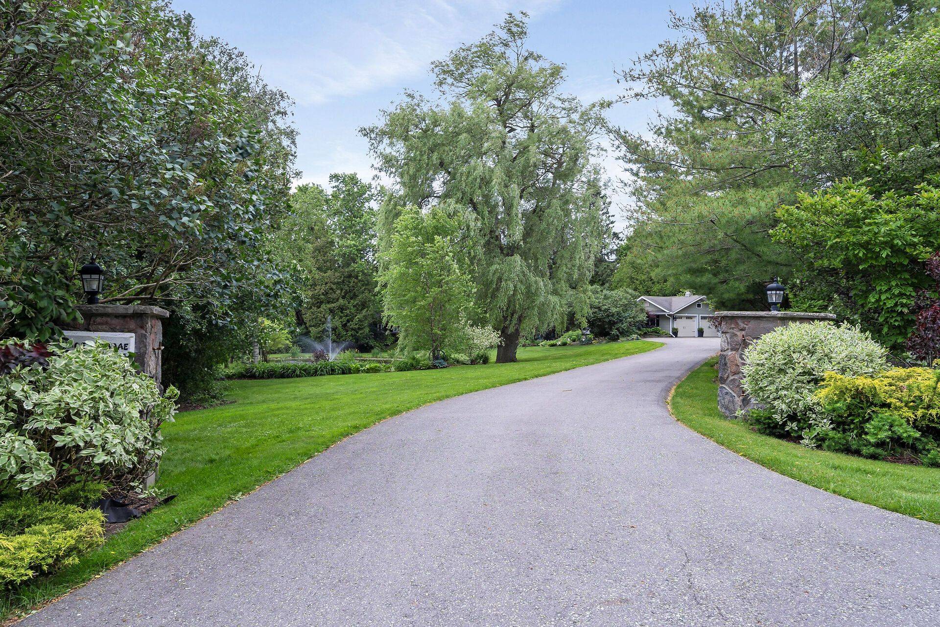 Caledon, ON L7K 1H6,2 Cedar DR