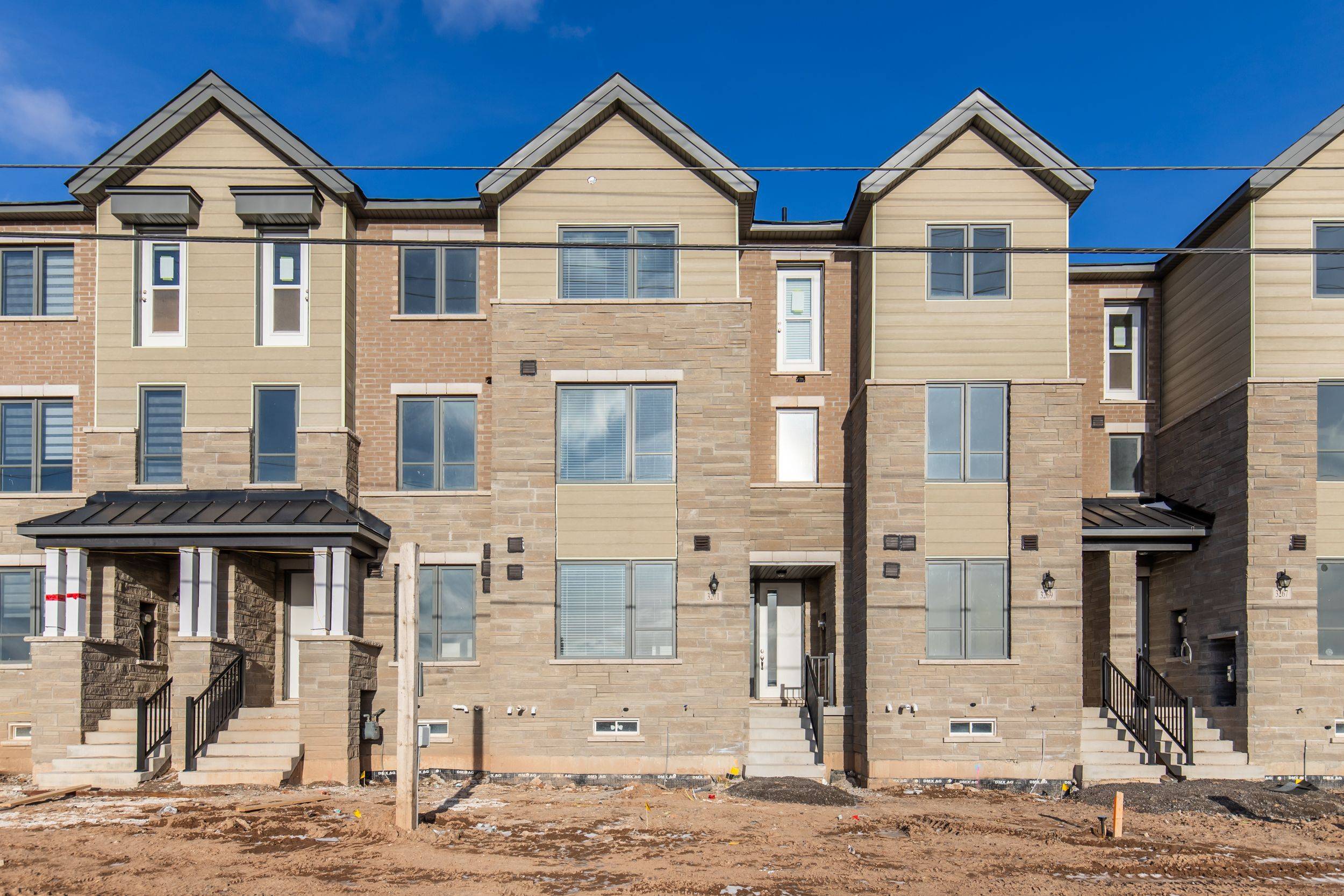 Oakville, ON L6H 0V9,3271 Sixth Line