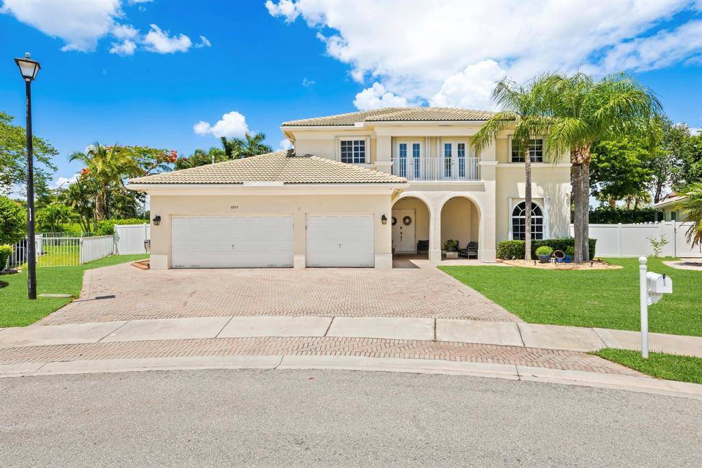 Pembroke Pines, FL 33332,6893 SW 194th Ave