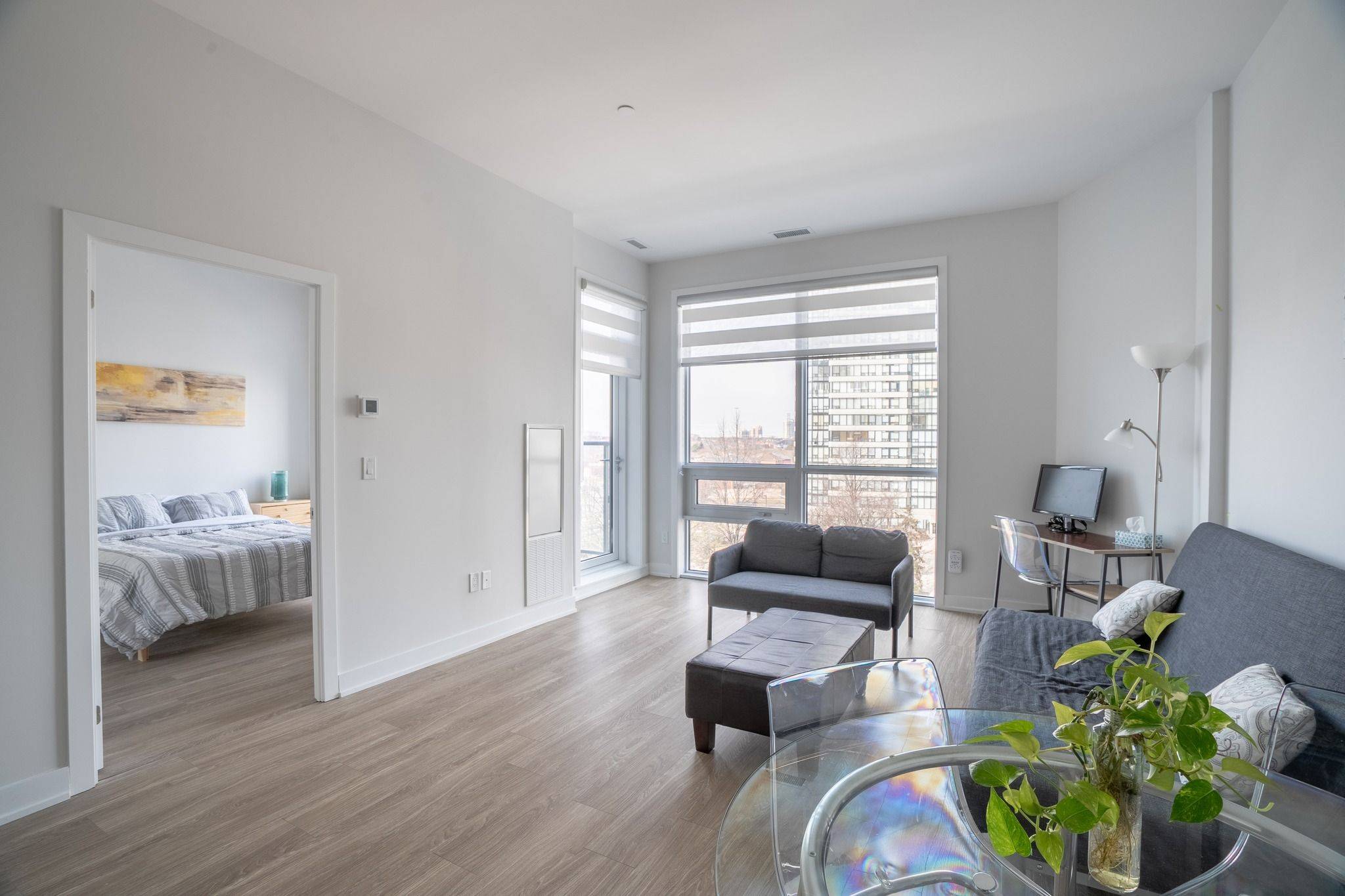 Mississauga, ON L5B 3M8,4130 Parkside Village DR #416