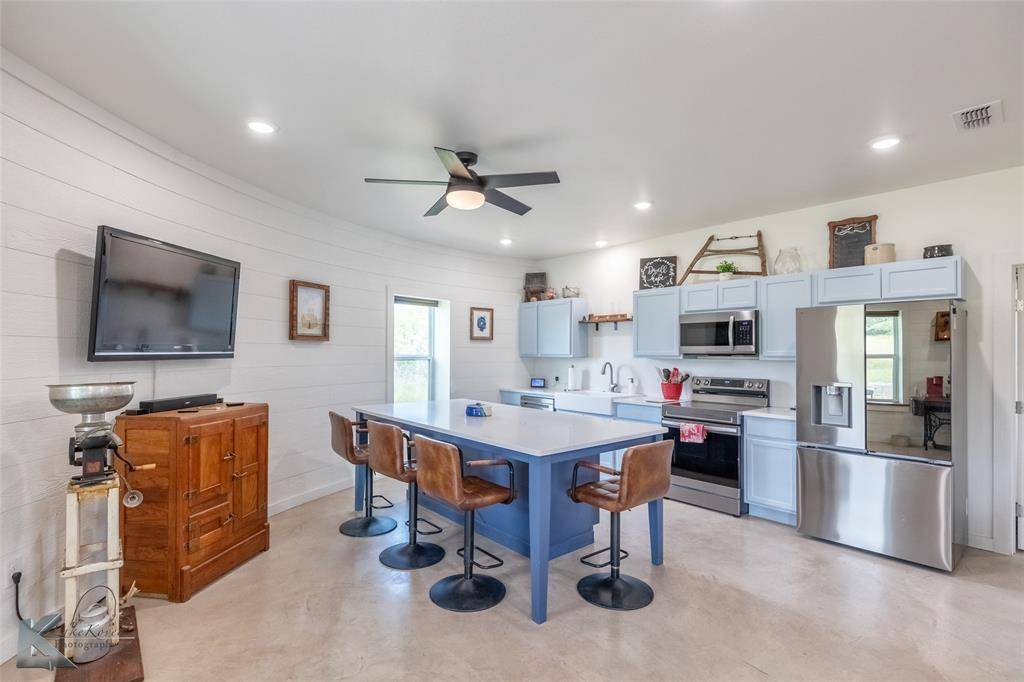 Ovalo, TX 79541,462 County Road 241
