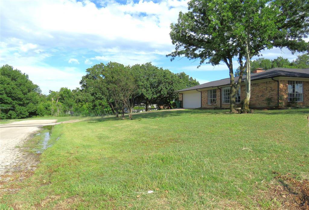 Joshua, TX 76058,306 Country Club Drive