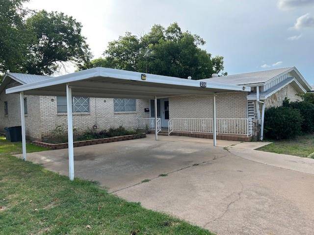 Saginaw, TX 76179,216 Opal Street