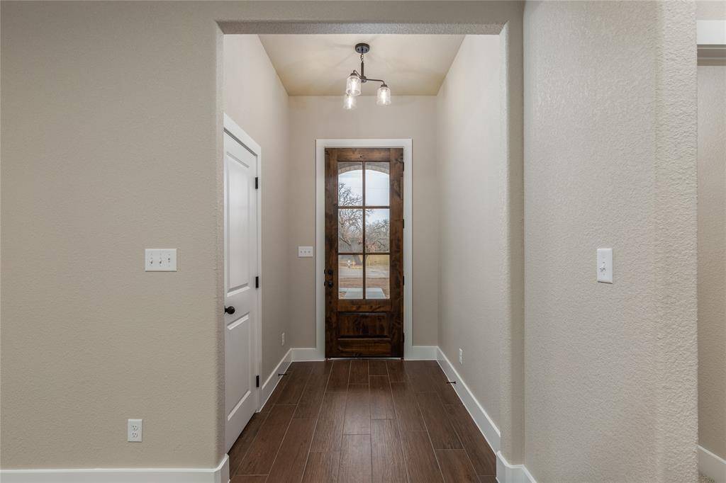 Jacksboro, TX 76458,1615 W College Street