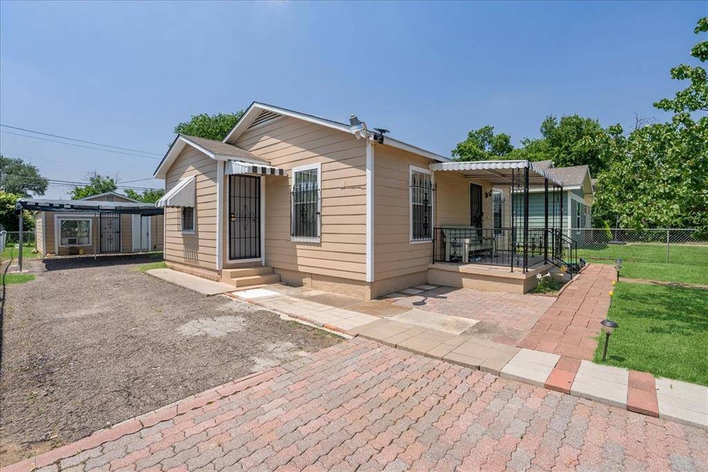 Fort Worth, TX 76107,5629 Farnsworth Avenue