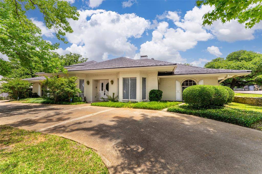 Arlington, TX 76012,1905 Rockcliff Court