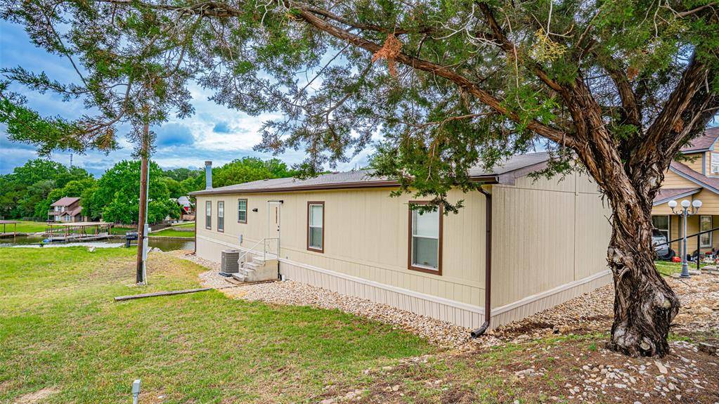 Granbury, TX 76048,2717 Creek Drive