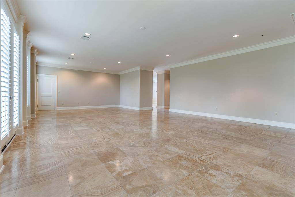 Dallas, TX 75225,6605 Bandera Avenue #3A