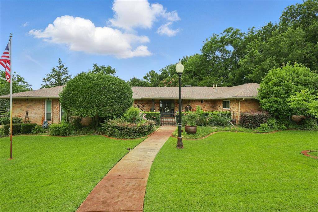 Highland Village, TX 75077,117 Nowlin Drive