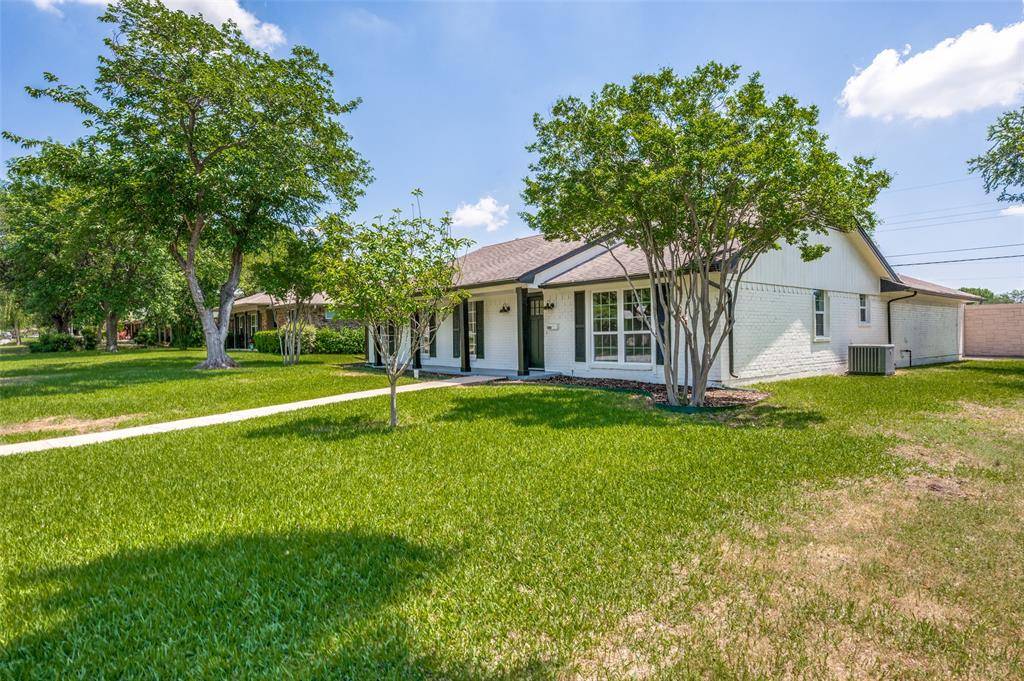Farmers Branch, TX 75244,3906 Ridgeoak Way