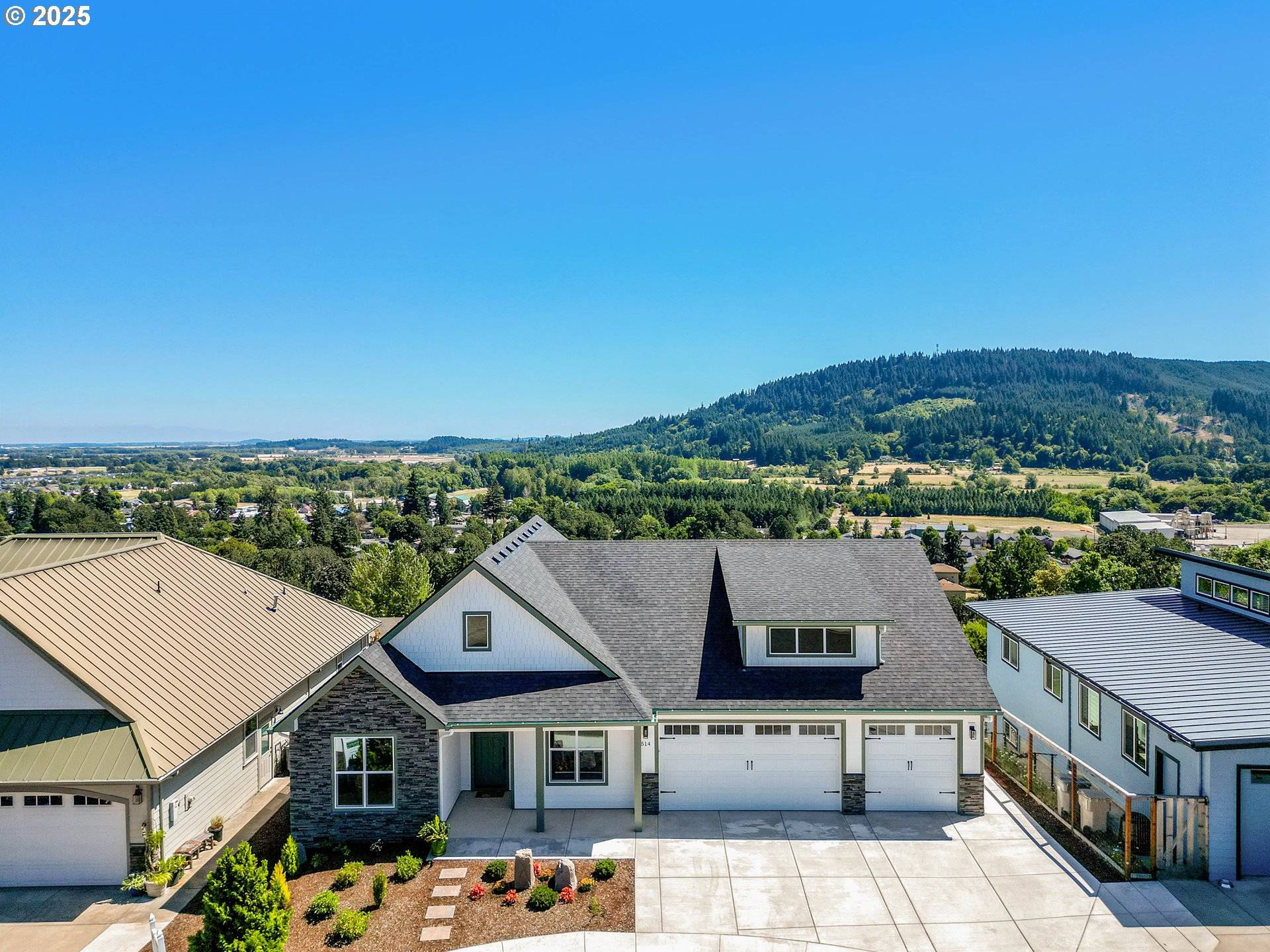 Philomath, OR 97370,514 FAWN LN