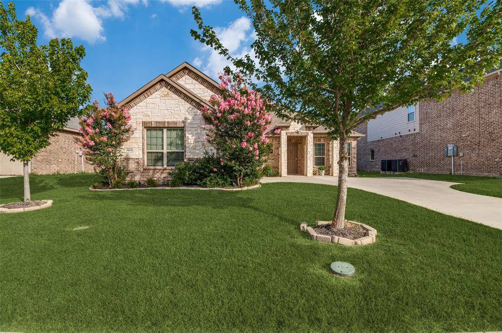 Grand Prairie, TX 75052,5819 Pamela Way