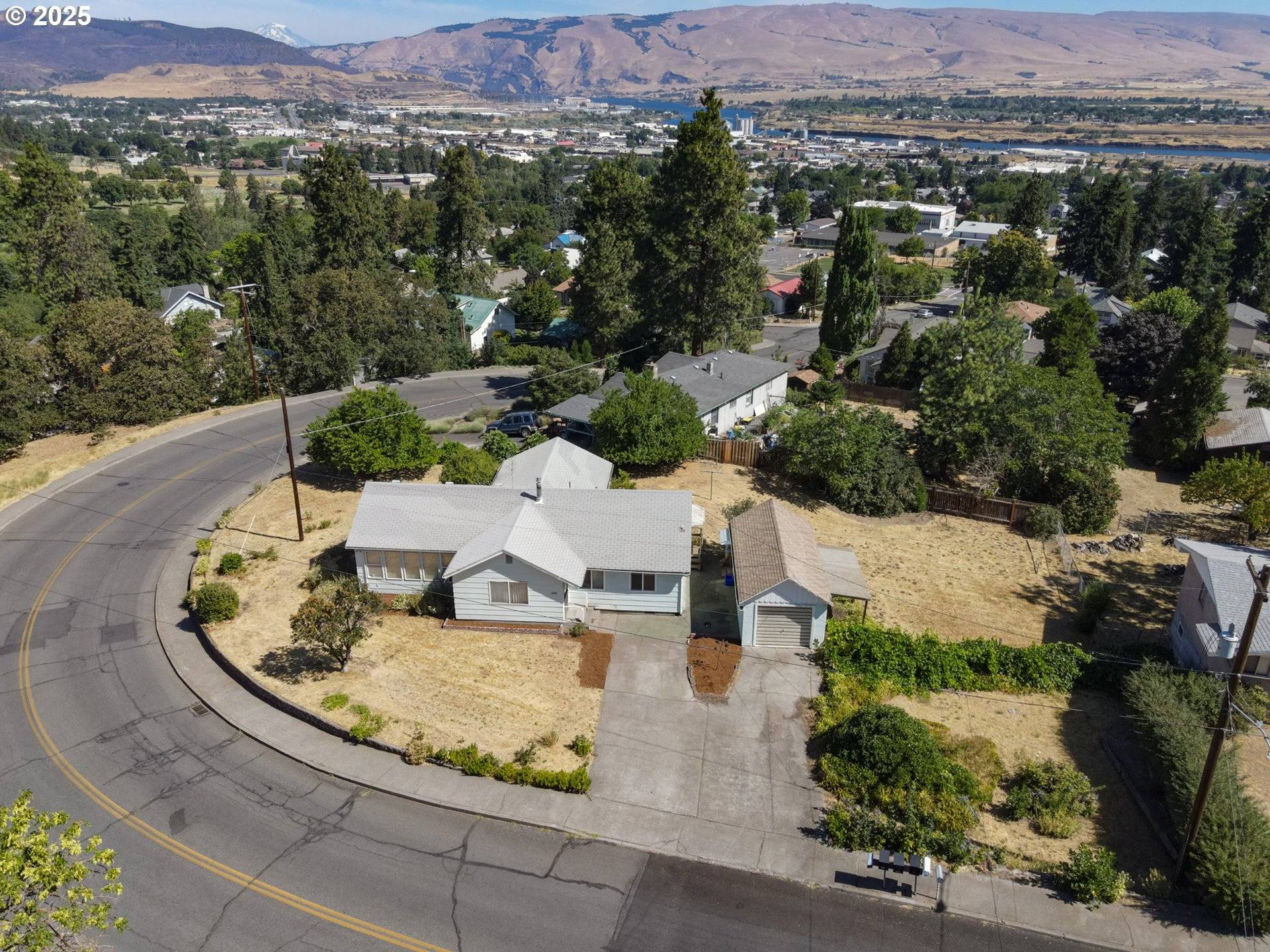 The Dalles, OR 97058,1835 W SCENIC DR