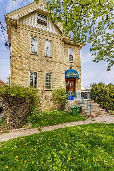 London South, ON N6C 1J6,136 Elmwood AVE E