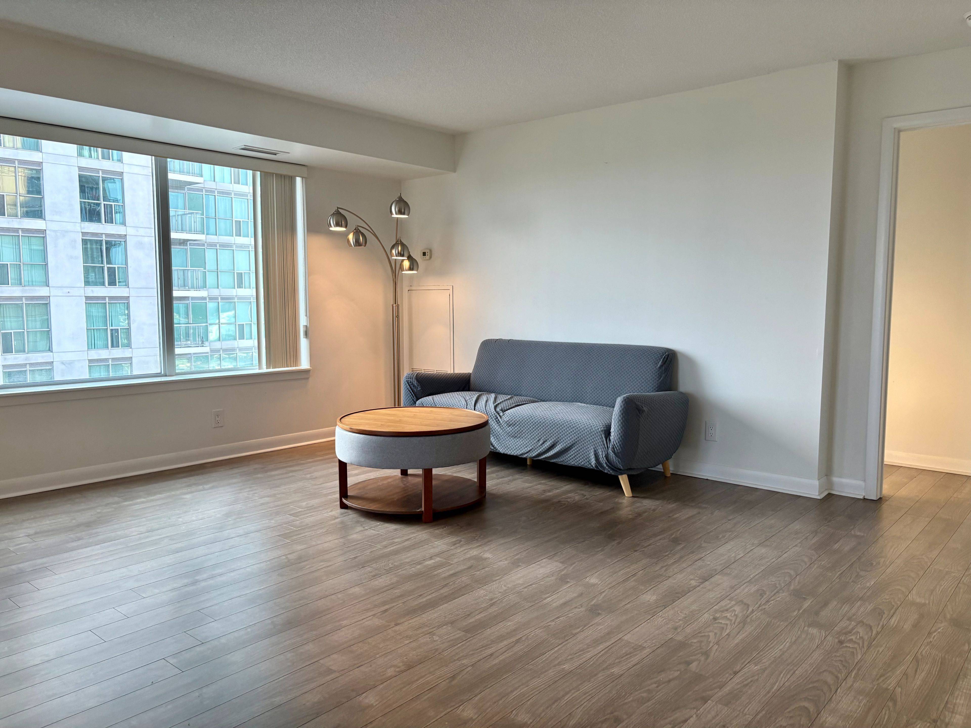 Toronto E09, ON M1P 0B4,25 Town Centre CT #2208