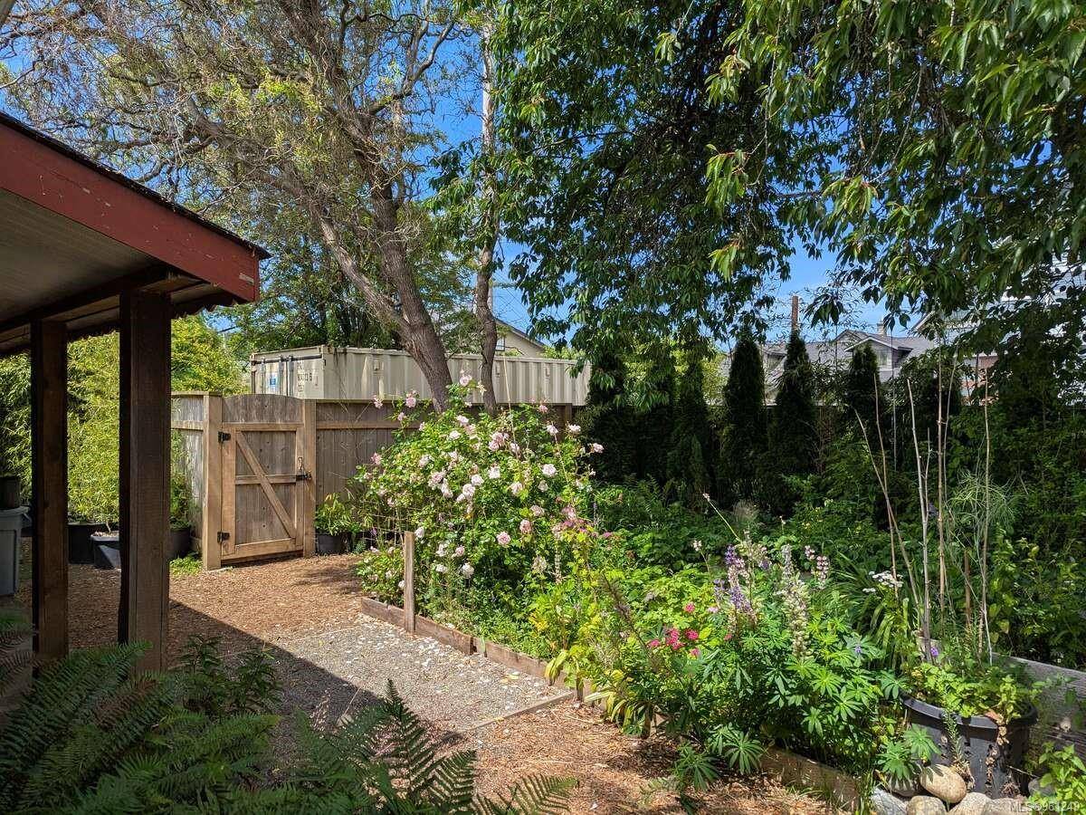 Campbell River, BC V9W 4M8,1911 19th Ave