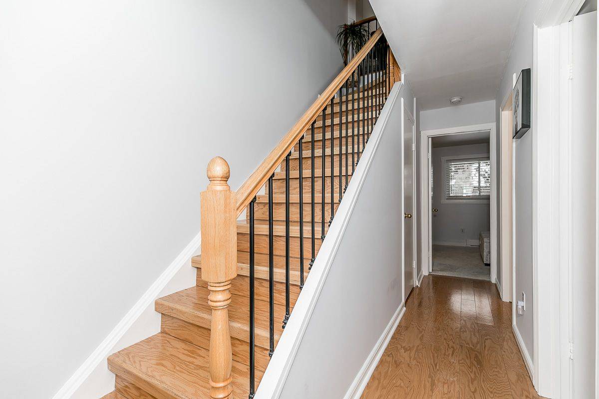 Collingwood, ON L9Y 5B4,167 Escarpment CRES